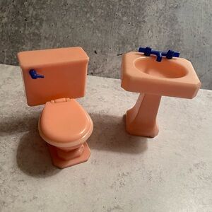 Vintage 1940s Renwal Dollhouse Miniature Pink Plastic Blue Fixture Toilet & Sink